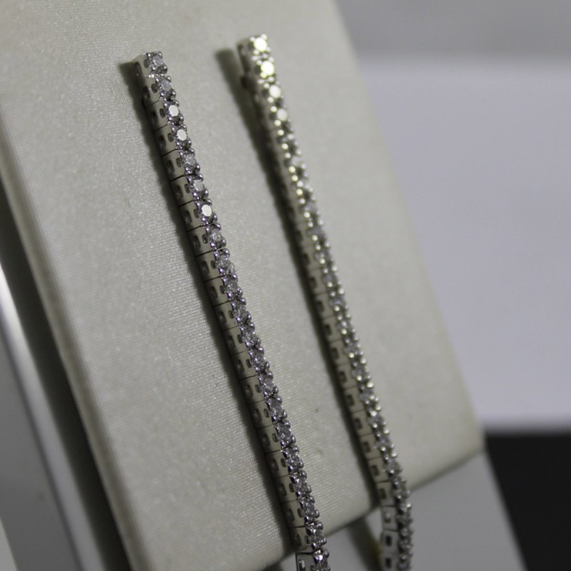 Orecchini RECARLO ref.ZA717/220 in oro bianco e diamanti.